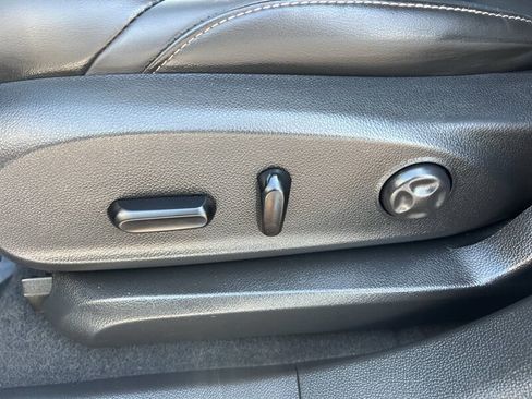 Used 2016 Buick Envision Premium AWD/4WD image 30