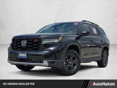 Used 2025 Honda Pilot TrailSport