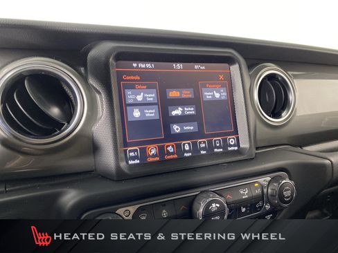 Used 2022 Jeep Wrangler Unlimited Sahara w/ Cold Weather Group AWD/4WD image 6