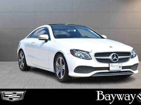 Used 2018 Mercedes-Benz E 400 Coupe image 4