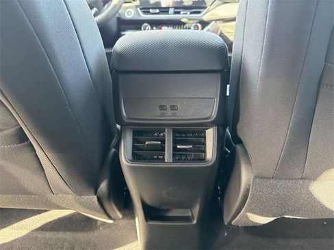 New 2025 Chevrolet Equinox LT w/ Safety and Technology Package image 21