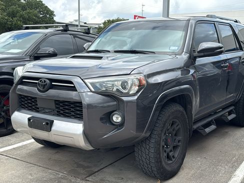 Used 2022 Toyota 4Runner TRD Off-Road Premium w/ Moonroof Package AWD/4WD image 3