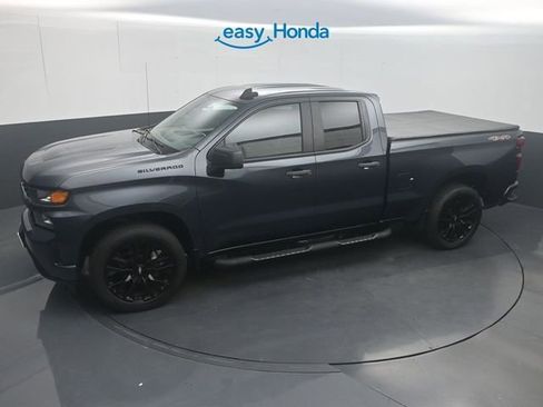 Used 2020 Chevrolet Silverado 1500 Custom w/ Custom Value Package AWD/4WD image 21