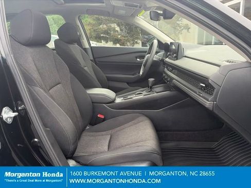 Used 2024 Honda Accord EX image 37