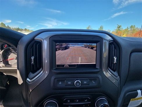 New 2026 Chevrolet Silverado 1500 W/T image 15