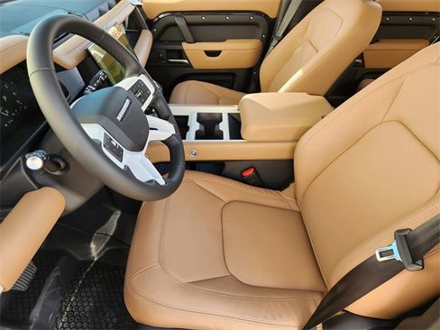 New 2026 Land Rover Defender 110 S image 9