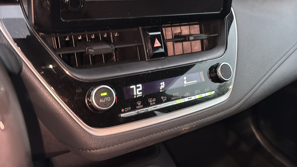 Used 2025 Toyota Corolla SE FWD image 21
