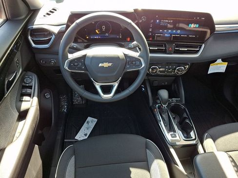 New 2026 Chevrolet TrailBlazer LT w/ Convenience Package AWD/4WD image 7
