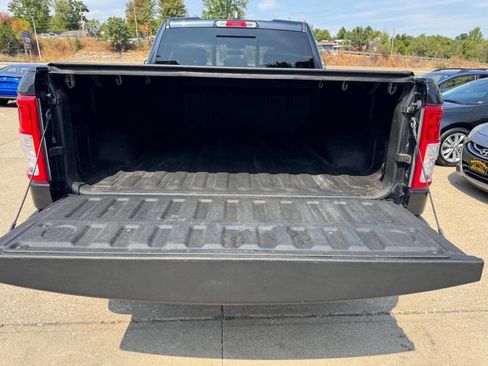 Used 2019 RAM 1500 Tradesman image 12