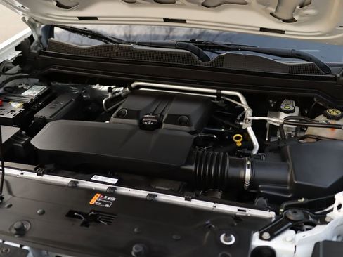 Used 2023 Chevrolet Colorado Trail Boss w/ Technology Package image 31