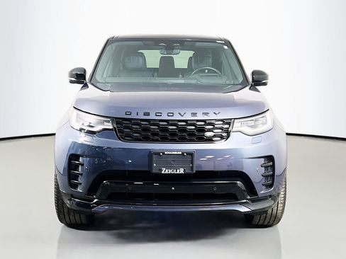 Used 2024 Land Rover Discovery Dynamic SE AWD/4WD image 2