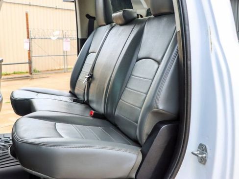 Used 2016 RAM 3500 Tradesman w/ Chrome Appearance Group AWD/4WD image 28
