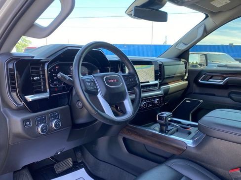 Used 2025 GMC Sierra 1500 SLT w/ SLT Premium Plus Package AWD/4WD image 11