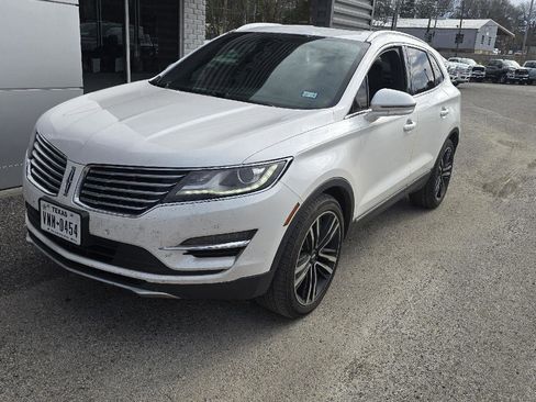 Used 2017 Lincoln MKC Reserve image 2