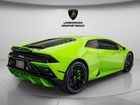 Used 2020 Lamborghini Huracan EVO AWD/4WD image 6