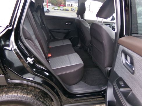 Used 2021 Nissan Rogue SV image 23