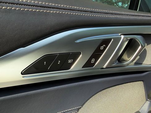 Used 2022 BMW 840i Coupe w/ Driving Assistance Package RWD image 17