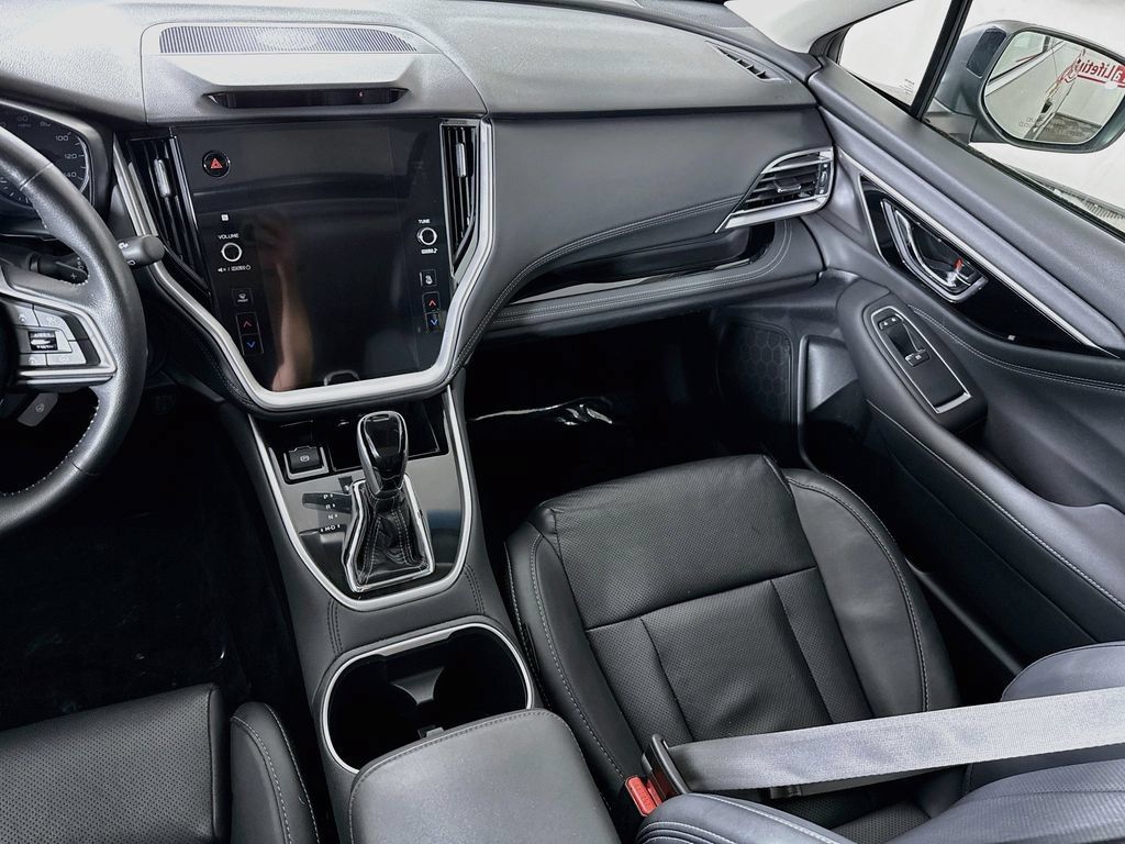 Used 2022 Subaru Outback Limited AWD/4WD image 29
