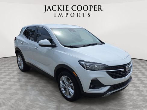 Used 2023 Buick Encore GX Preferred w/ Cold Weather Comfort Package FWD image 3