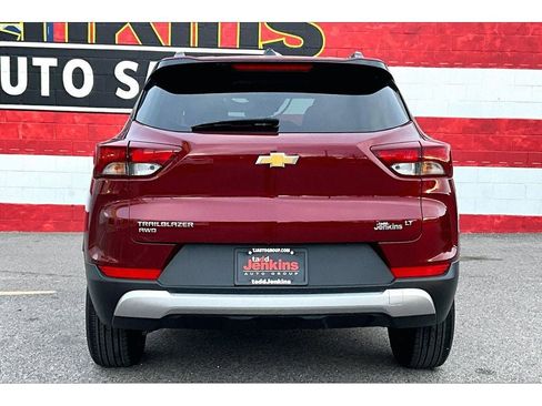 Used 2025 Chevrolet TrailBlazer LT image 4