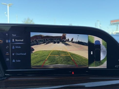 Used 2021 Cadillac Escalade Luxury image 18