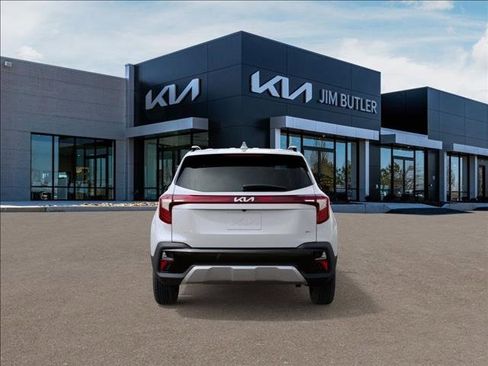 New 2026 Kia Seltos S image 5