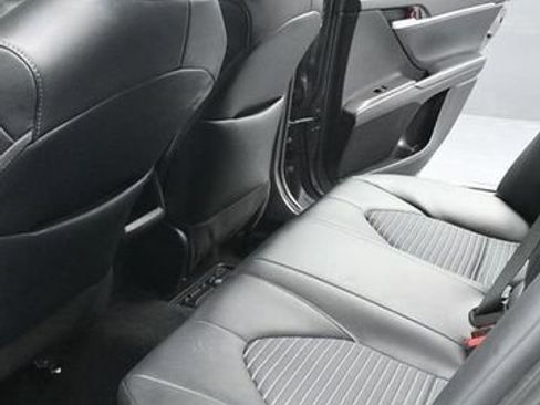 Used 2024 Toyota Camry SE FWD image 14