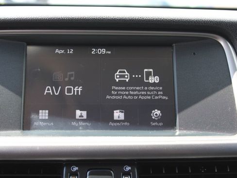 Used 2018 Kia Optima S w/ 18" Alloy Wheels Package image 21