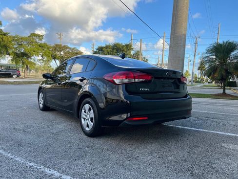Used 2018 Kia Forte LX FWD image 8