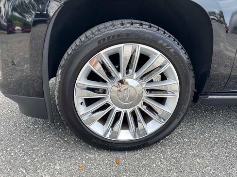 Used 2020 Cadillac Escalade Platinum image 9