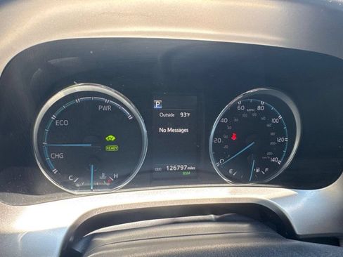 Used 2018 Toyota RAV4 XLE w/ Convenience Package AWD/4WD image 24
