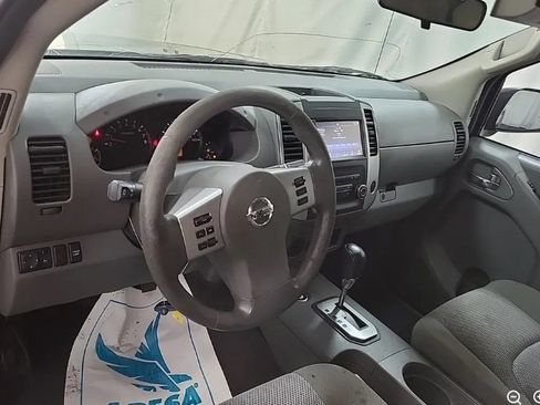 Used 2020 Nissan Frontier SV w/ SV Utility Package RWD image 8