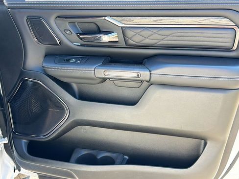 Used 2025 RAM 1500 Limited w/ Body Color Bumper Group AWD/4WD image 32