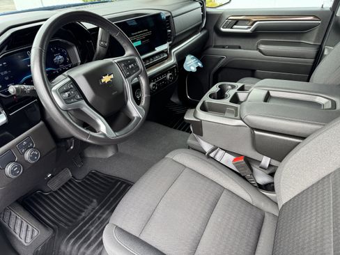 Used 2022 Chevrolet Silverado 1500 LT image 9