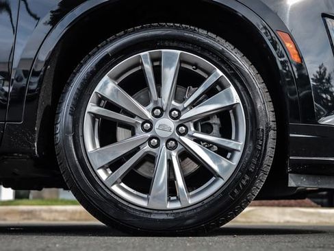 Used 2023 Cadillac XT6 Premium Luxury AWD/4WD image 15