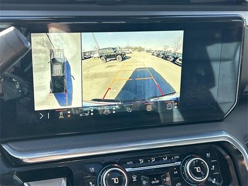 Used 2024 GMC Sierra 3500 Denali w/ Denali Reserve Package image 39