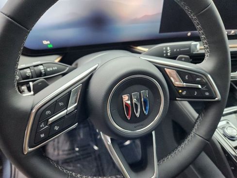 New 2026 Buick Envision Avenir image 17