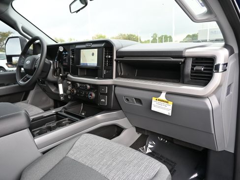 New 2026 Ford F350 XLT w/ 360-Degree Camera Package image 17