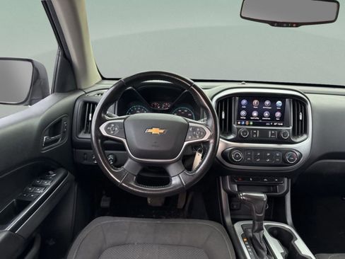 Used 2020 Chevrolet Colorado LT AWD/4WD image 9