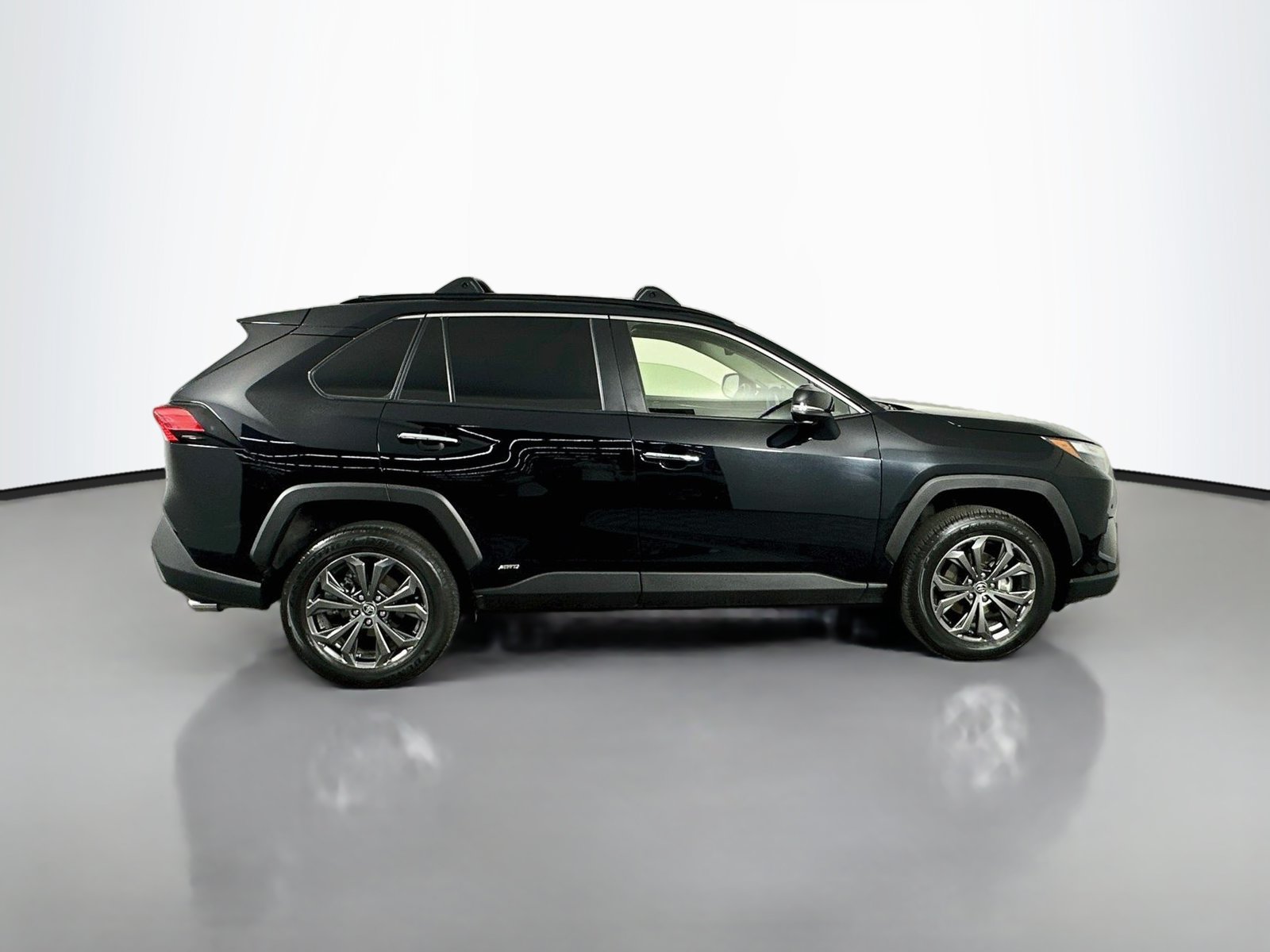 Certified 2025 Toyota RAV4 Limited w/ Advanced Technology Package AWD/4WD image 8