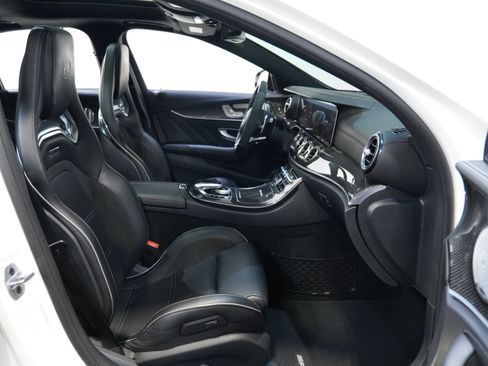 Used 2019 Mercedes-Benz E 63 AMG S image 36