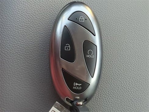 Used 2025 Hyundai Elantra Sport image 25