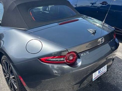 Used 2024 MAZDA MX-5 Miata Grand Touring w/ Weather Package RWD image 8