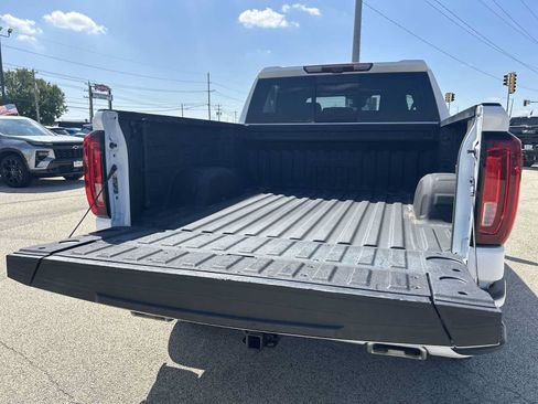 Used 2024 GMC Sierra 1500 AT4 w/ Technology Package AWD/4WD image 26