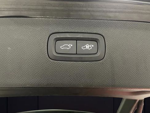 Used 2021 Volvo XC90 T8 Inscription Expression w/ Advanced Package image 16