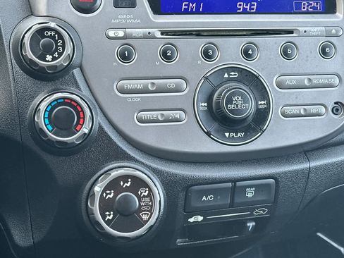 Used 2012 Honda Fit image 21