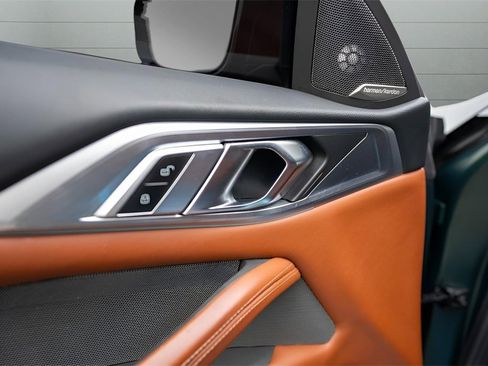 Used 2025 BMW M4 xDrive Competition w/ Executive Package image 18