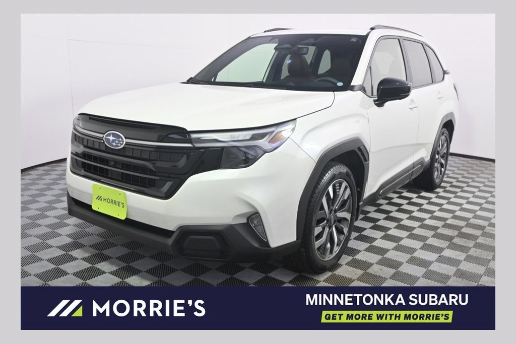 Used 2025 Subaru Forester Touring AWD/4WD image 1
