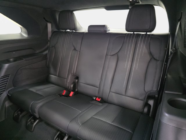New 2026 Cadillac Escalade IQ Luxury 2 w/ LPO, Floor Liner Package AWD/4WD image 34