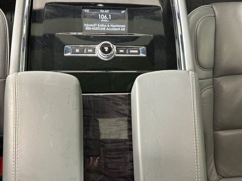 Used 2019 Lincoln Navigator Reserve image 20